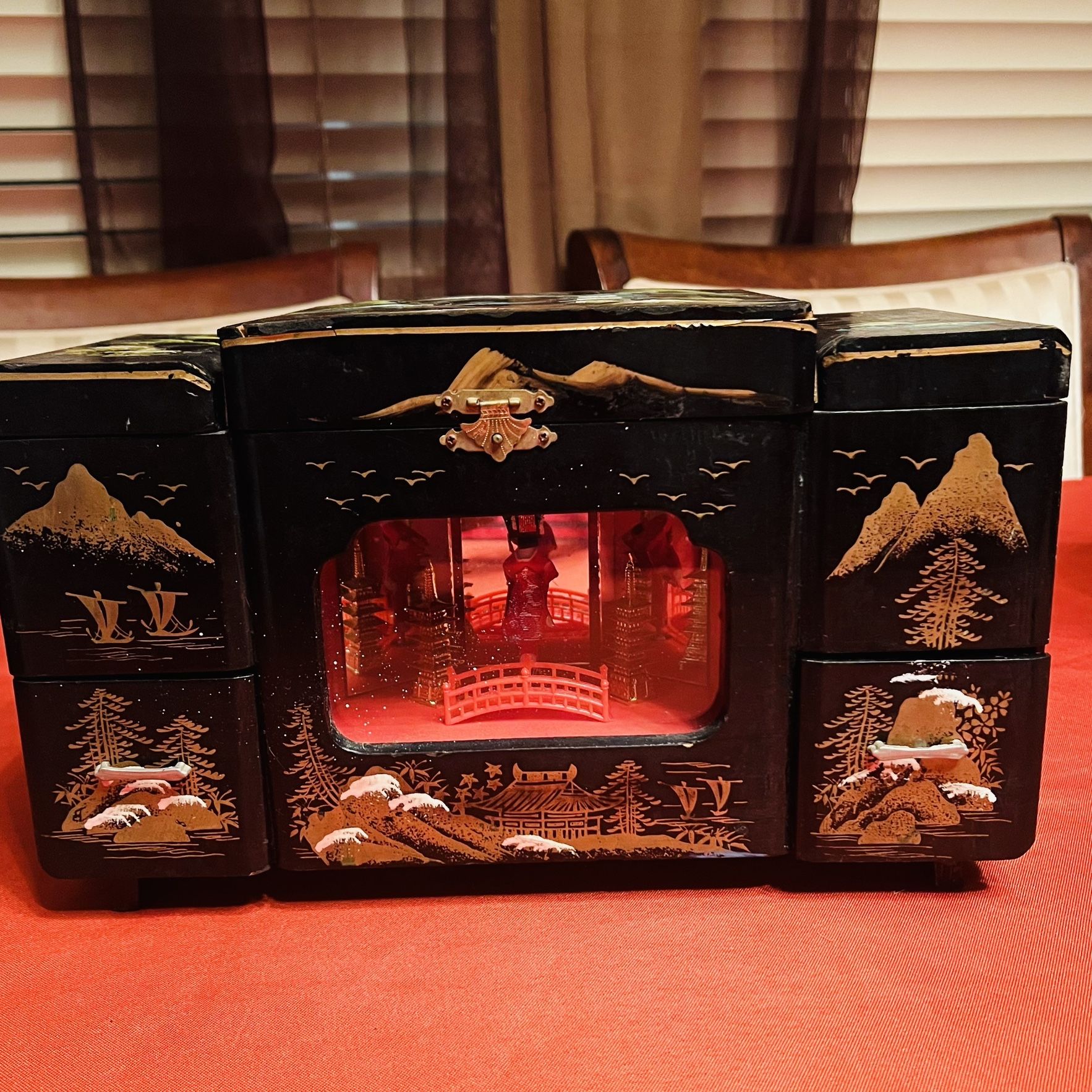 Rare Vintage Japanese Black Lacquer Musical Jewelry Box for Sale