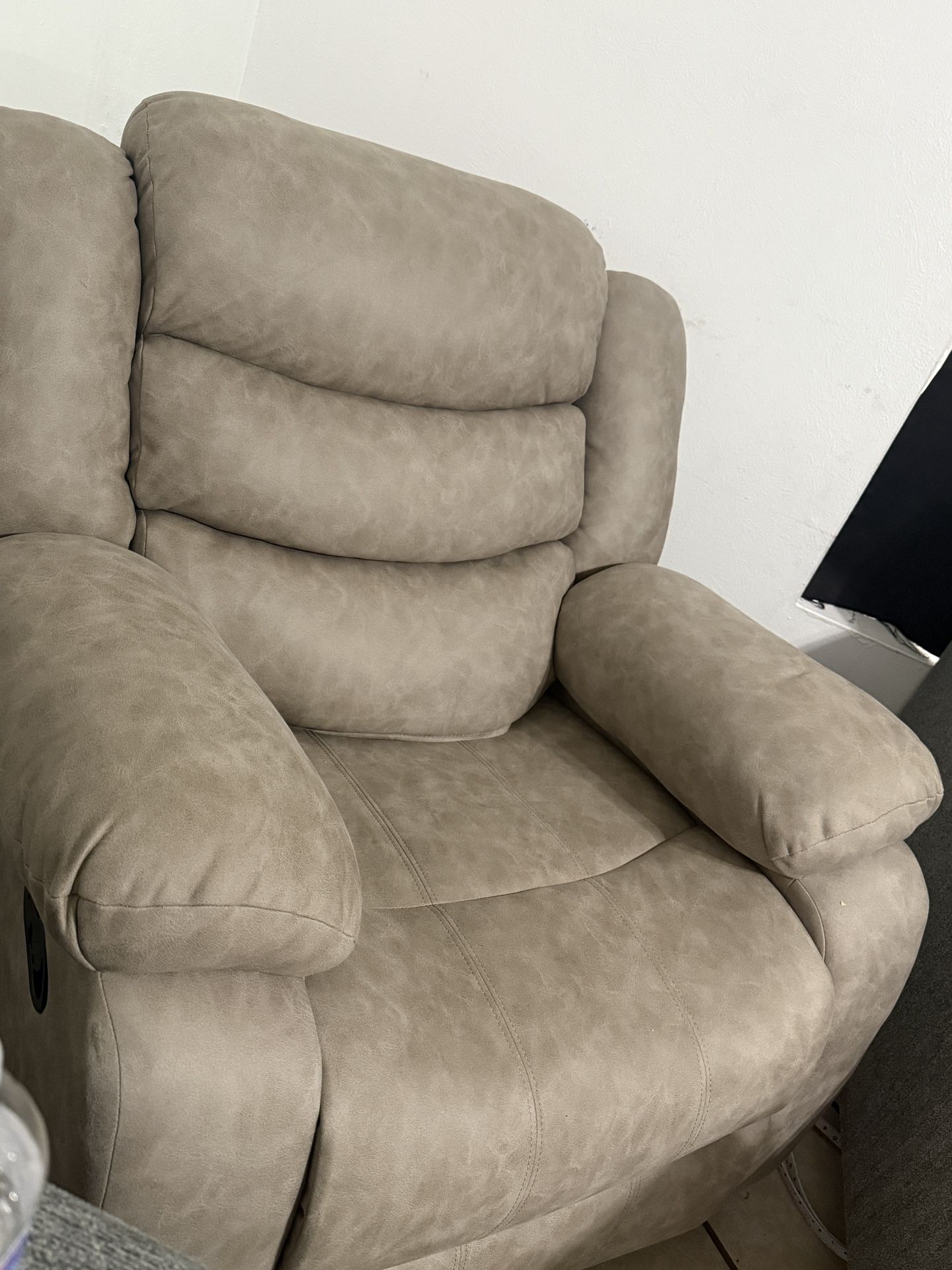 Recliner Chair / Rocking