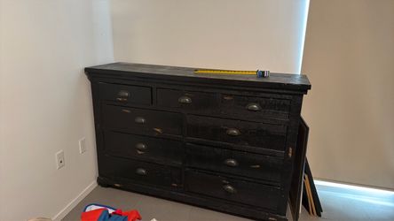 Dresser for free
