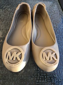 Authentic Brand New Michael Kors beige leather flats