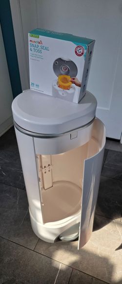Munchkin diaper genie
