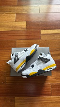 Air Jordan 4 Tour Yellow