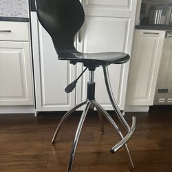 Set of 4 Bar Stools 