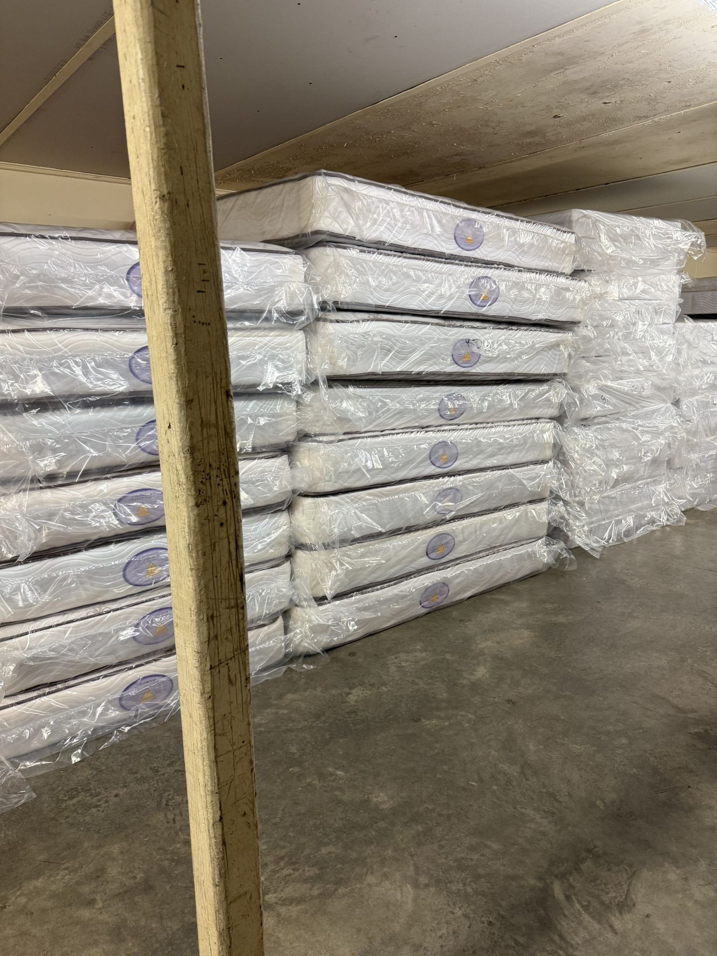 Queen size mattresses for $200 full-size mattresses for $200 twin size mattresses for $165 king size mattresses for $300