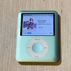 iPod Nano 3rd Gen 8GB Red Model: A1236 Tested Good w/1062 Songs Read Info Blw! 