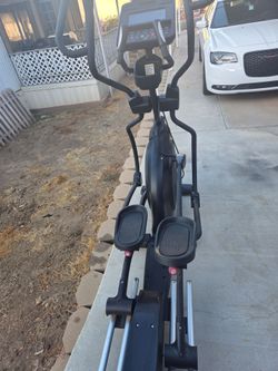SOLE E95 elliptical