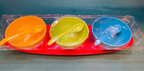 Great Melamine condiment/snack set in vibrant colors with matching tray