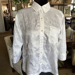 Chico’s White Polyester Embroidered Blouse, 0=US Small, Gently Used