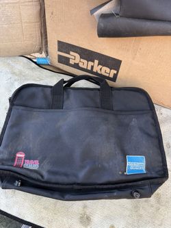 Miscellaneous Carrying Bags 