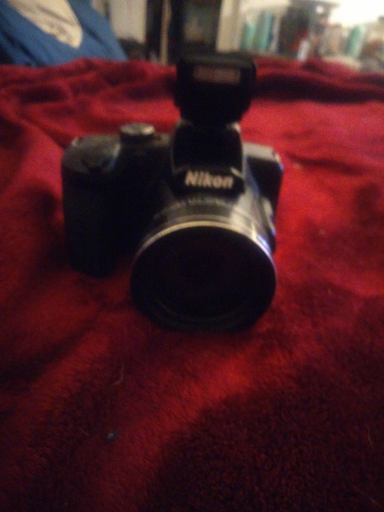 Nikon Coolpix B600
