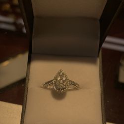 14k White Gold Diamond Ring 