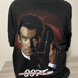 Vintage 90’s Pierce Brosnan James Bond XL Black T-Shirt