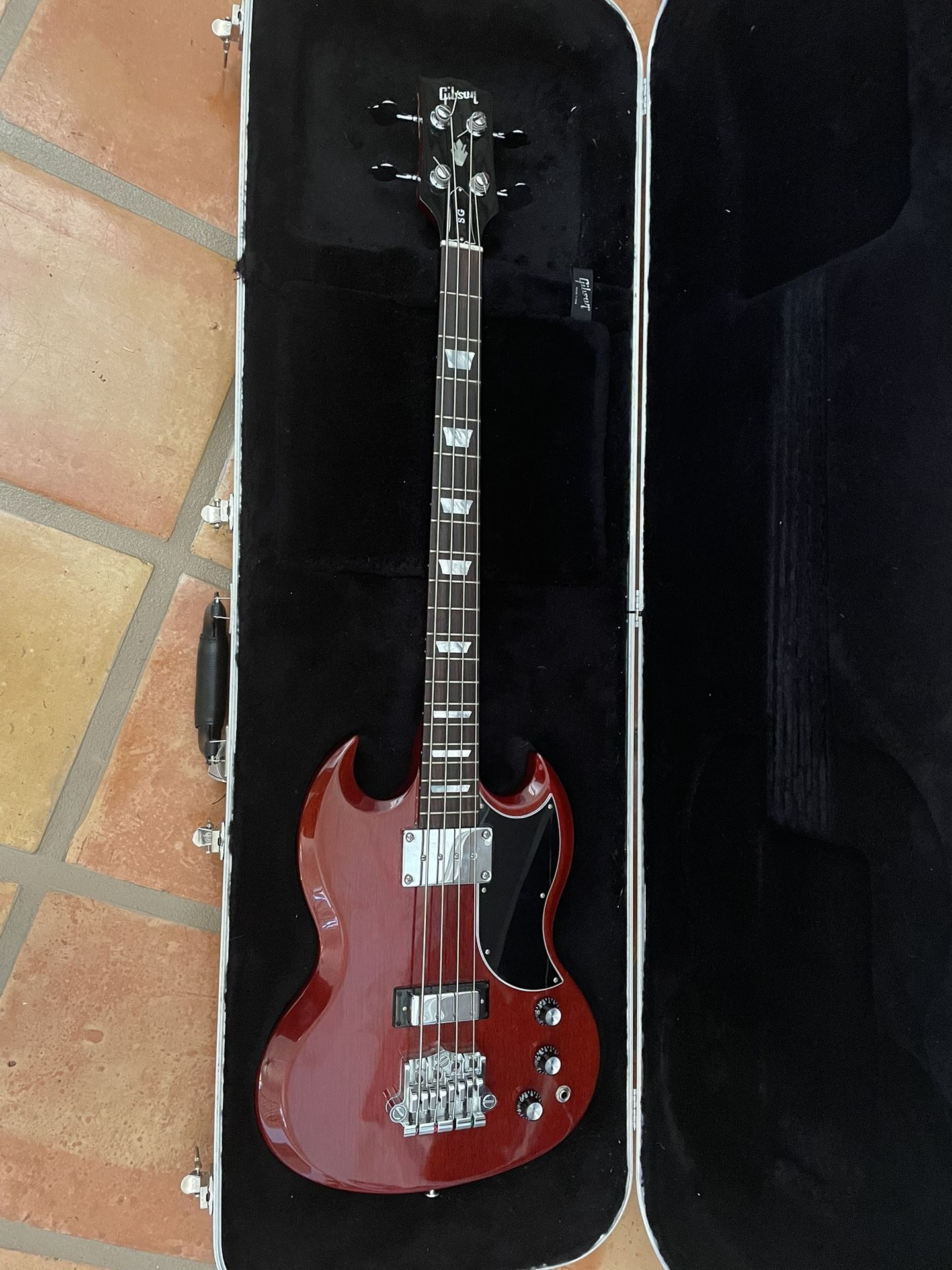 2015 Gibson SG Bass