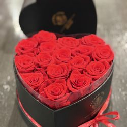Eternal Red Roses Mothers Day Gift - Corazón de rosas eternas rojas para el Día de las Madres