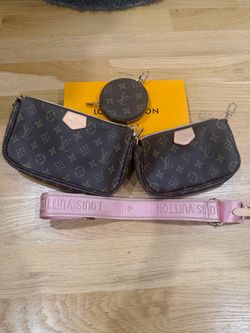 Woman’s luxury purse