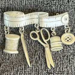 Vintage OJJ Brooch/Pin Sewing Accessories 