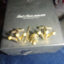 Vintage Mens Cufflinks & Tie Pin