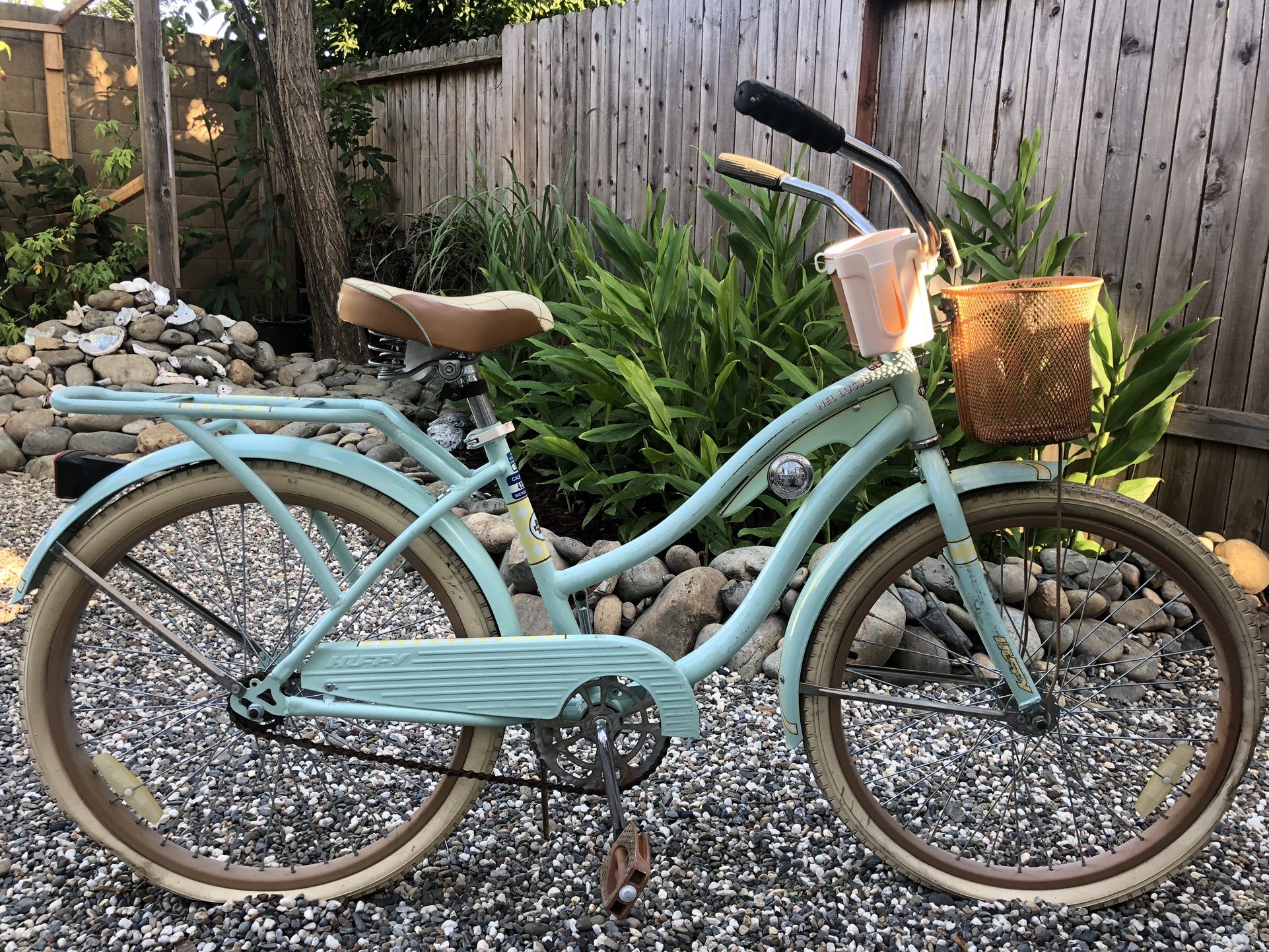 Huffy Nel Lusso Beach Cruiser 24” Light Blue