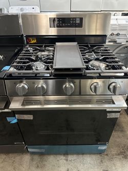 GAS STOVE 5 BURNERS NEW