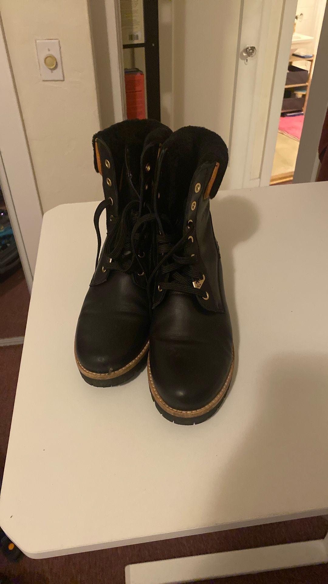 ✨ LÄNDER Berlin Boots – Euro 40 (Only Worn Once!) 🇩🇪🖤