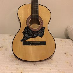 6 Strings Guitar. Like New