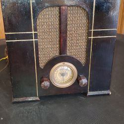 1930's Antique Radio 