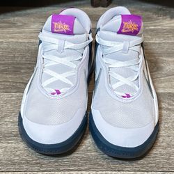 Nike Girl's Athletic Shoes Grape Sz 6.5