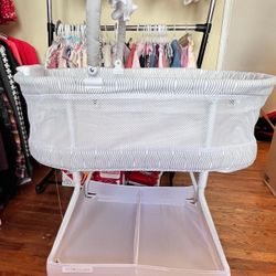 Delta Children Basinet