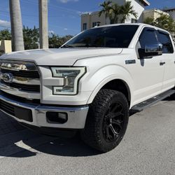 2016 FORD F150 LARIAT V8 