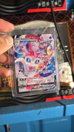Trainer gallery sylveon vmax