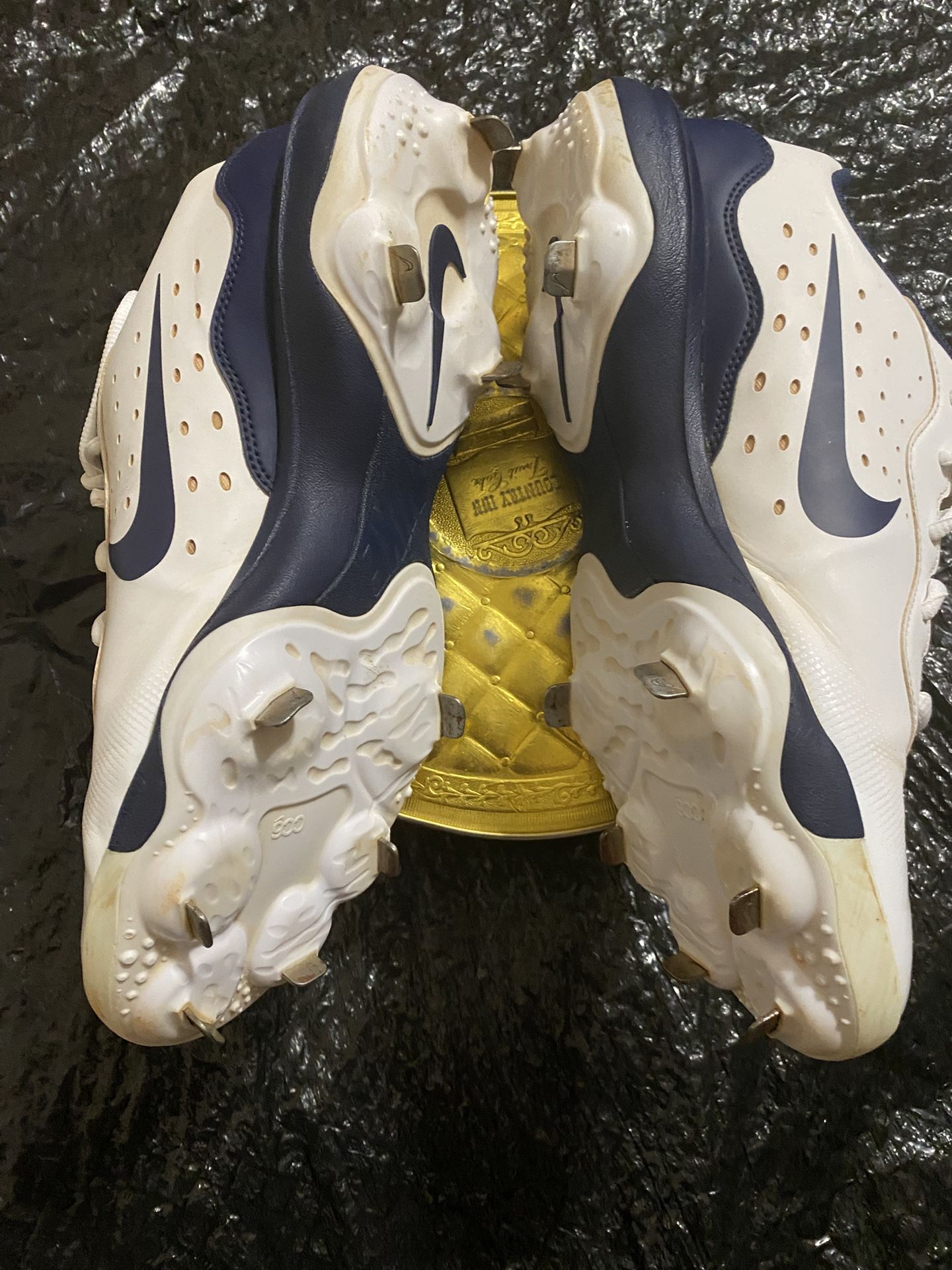 NIKE Alpha Huarache Varsity 4 Low Baseball Cleats DJ 6516-103 Men’s Size 10