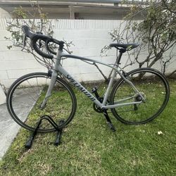 Specialized Dolce Road Bike