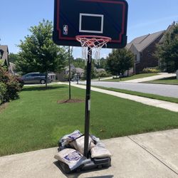 Basketball hoop