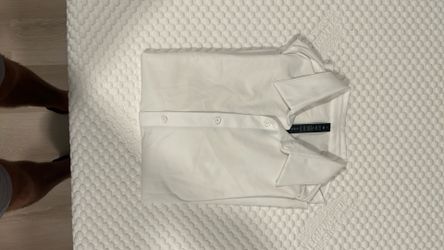 Lululemon Men’s Dress Shirt (Med) Never Worn