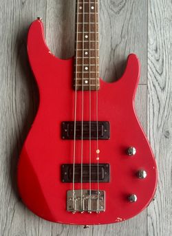 Peavey USA Foundation Electric Bass Guitar Maple Neck Made in the USA. No case.