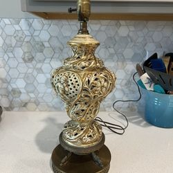 Antique Capodimonte Cherub Lamp