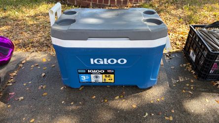 Igloo Latitude 52 Qt Cooler
