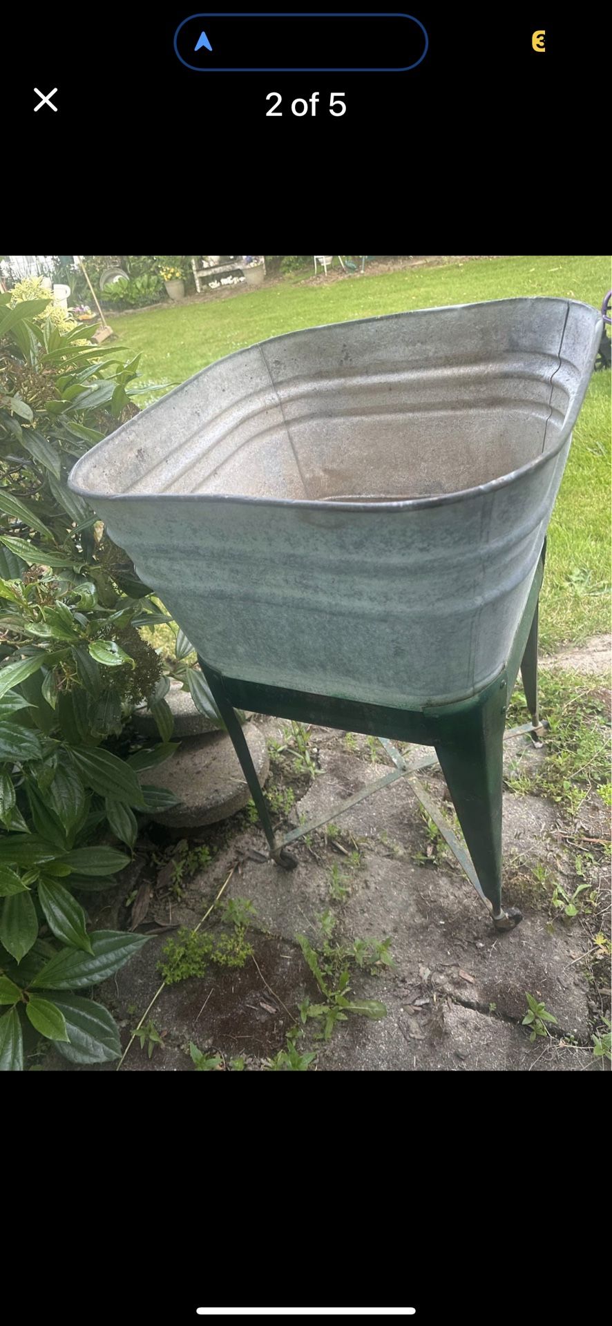 Galvanized Wash Tub With Working Hose