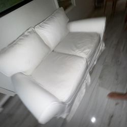 White Love Seat Sofa 
