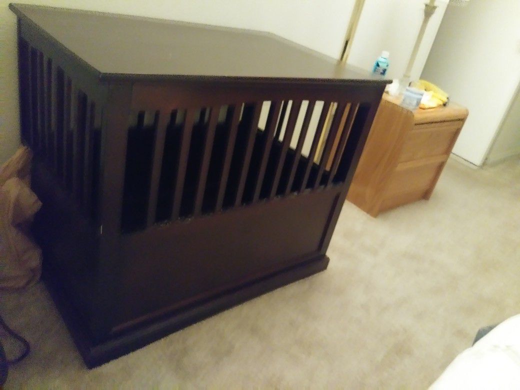 Dog kennel 3 feet long by 23 wide by 29 high