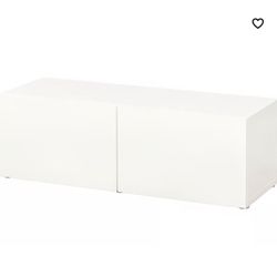 Shelf unit with doors