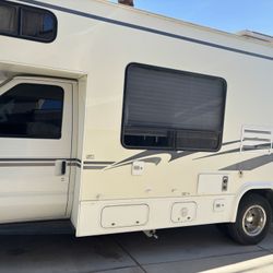 2002 Ford E450 Jamboree 