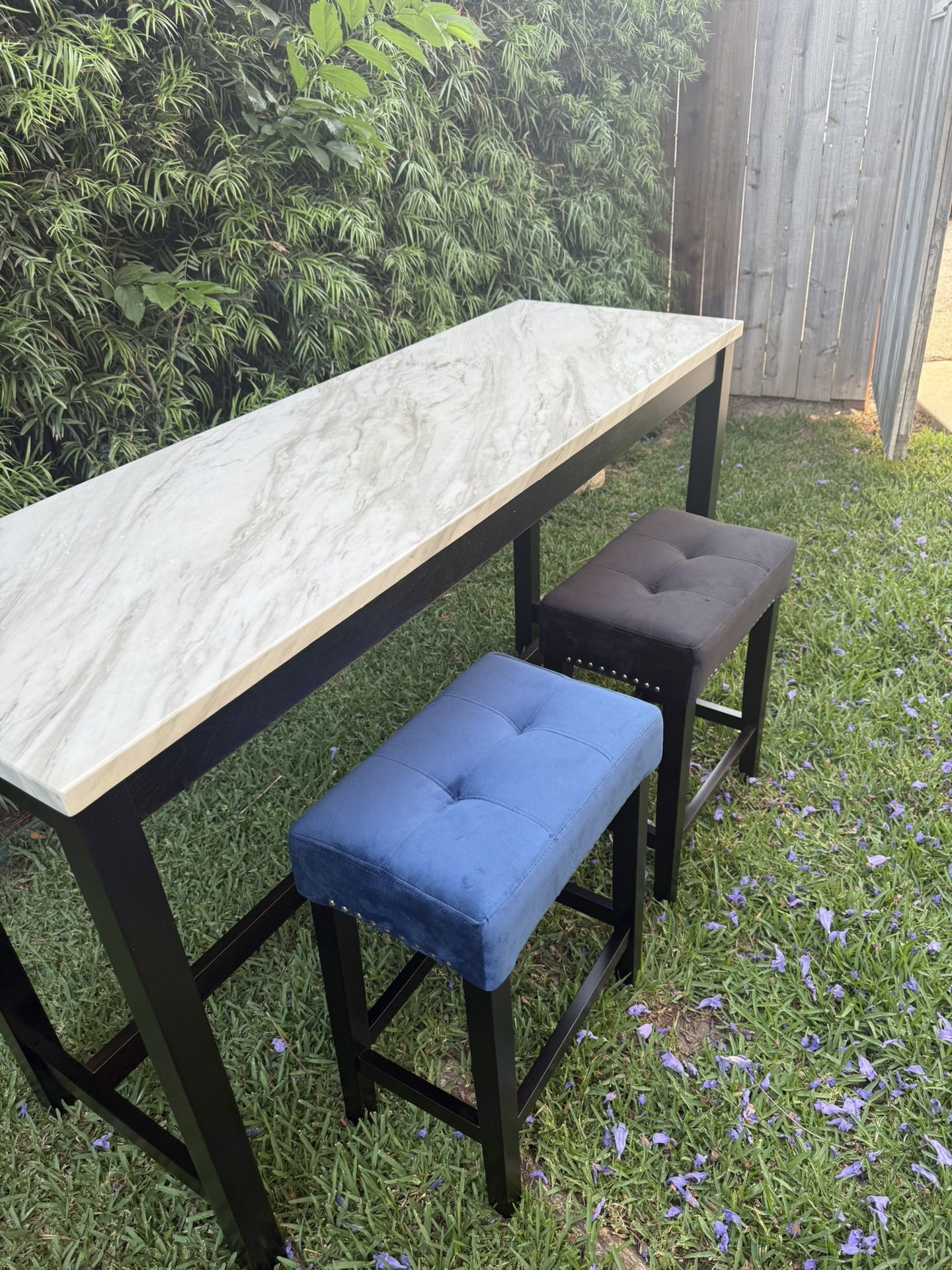 Table With stools