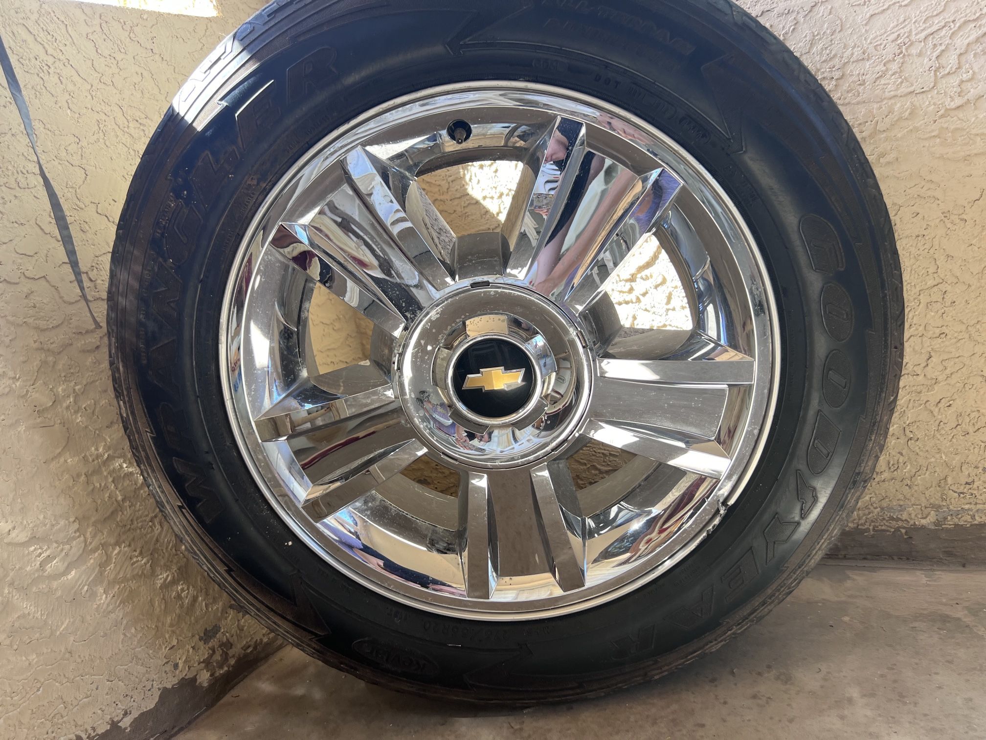 20" Chevy Silverado OEM wheels rims tires Chrome