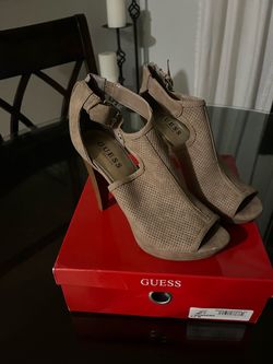 GUESS heels7.5