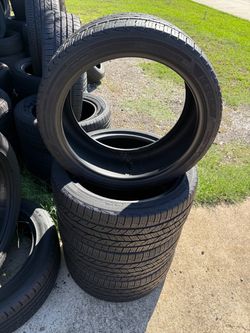 4 llantas 235/40r19 dela KELLI 95% de vida por $280