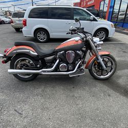 2012 YAMAHA V STAR 950 ONLY  000039 Original Miles  1 OWNER  PURCHASED AND PARKED IN  MARINA DEL REY FOR YEARS  RUNS PERFECT SHOULD BE SERVICED OIL CH