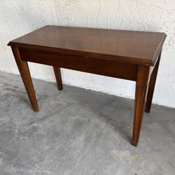 Entryway Accent Bench w/ Storage Compartment, Solid Wood. Great Condition, See Dimensions. 