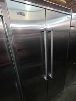 42" VIKING BUILT IN STAINLESS STEEL REFRIGERATOR