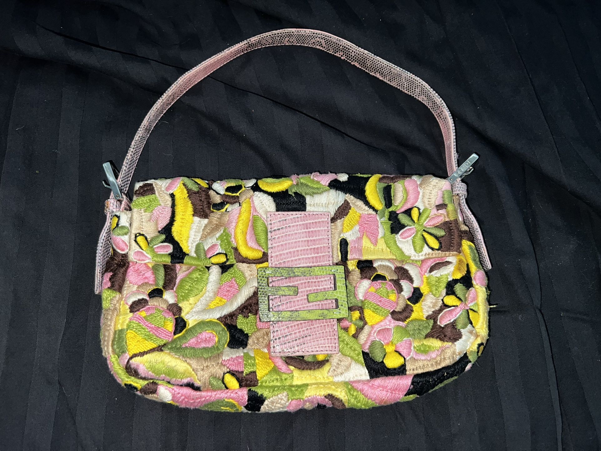 FENDI  Lizard Embroidered Flower Baguette Pink Multicolor